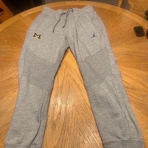 Nike Air Jordan Men's Michigan Pants Size Large Gray